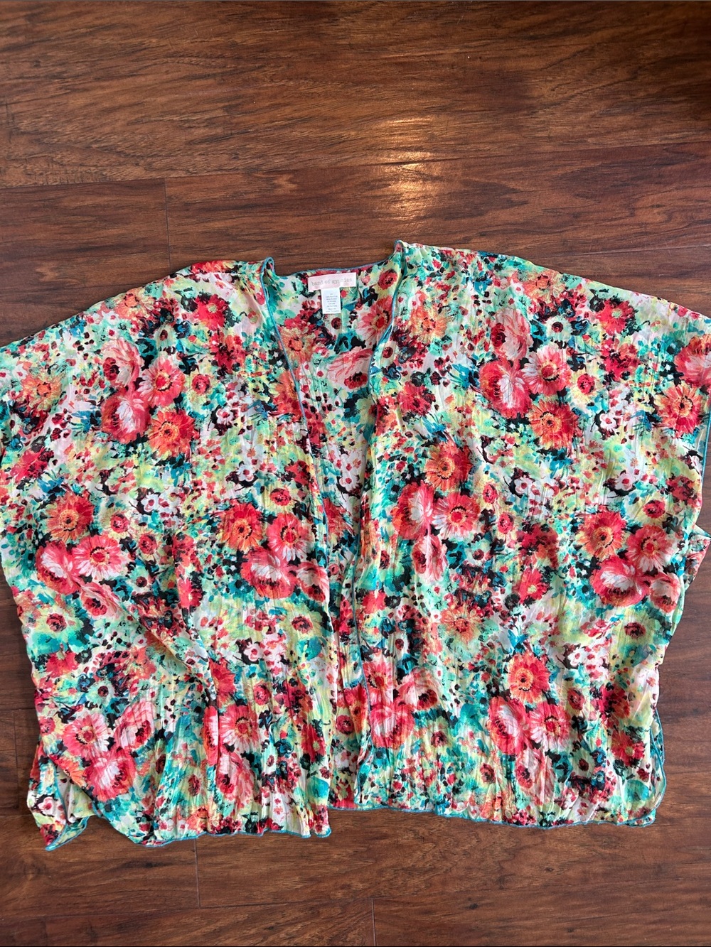 Band of Gypsies Mint and Coral Floral V-Neck Tunic